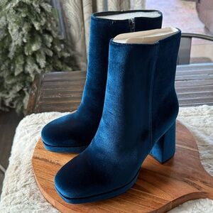 Corkys Slug Bug Teal Blue Velvet Ankle Boots. NEW